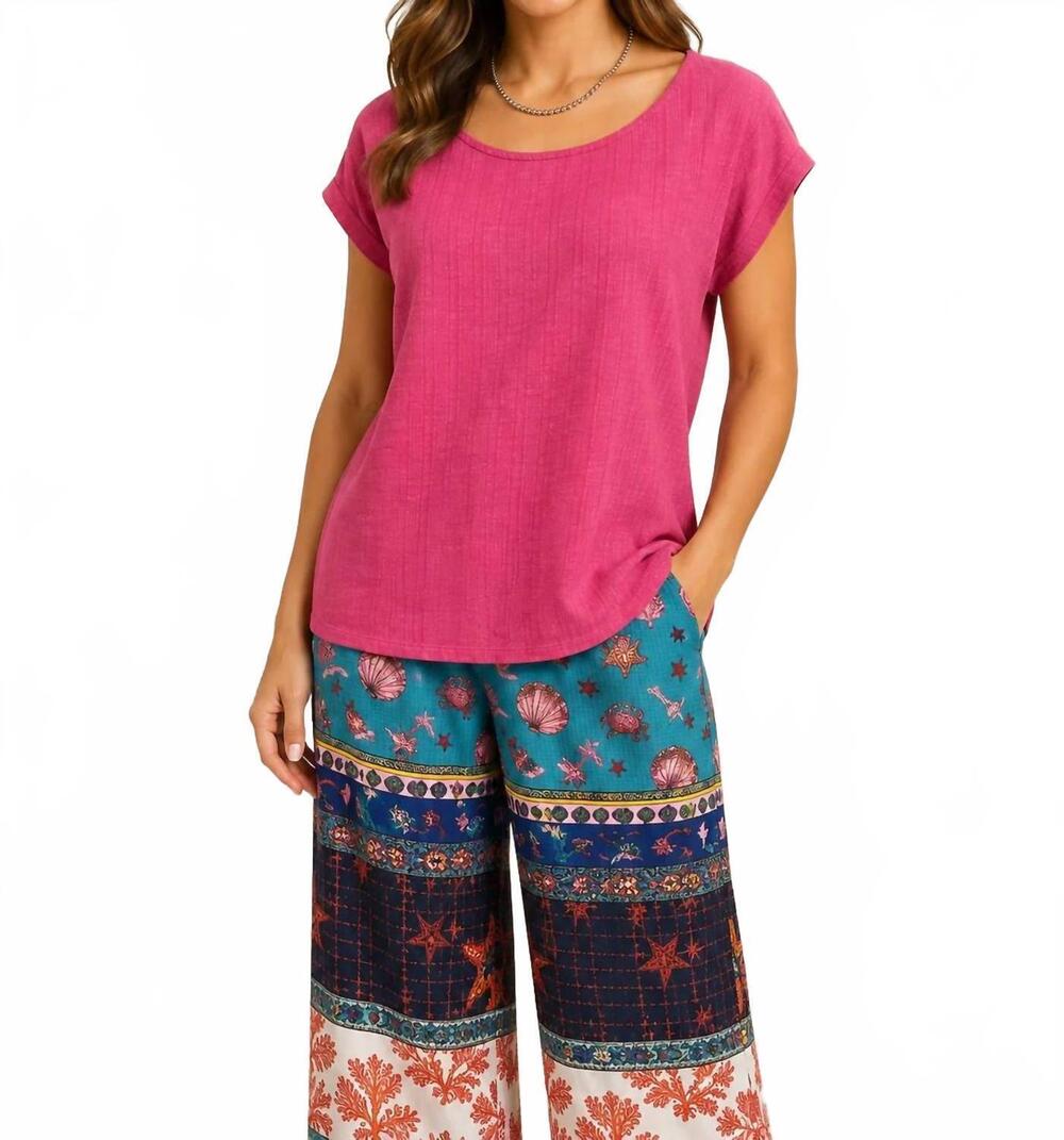 NEW ISLE APPAREL easy breezy pintuck tee in flore